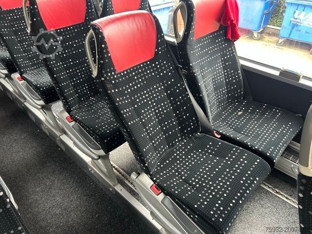 Intercity bus MERCEDES-BENZ O550 Integro II Lift Klima WC - S415 UL