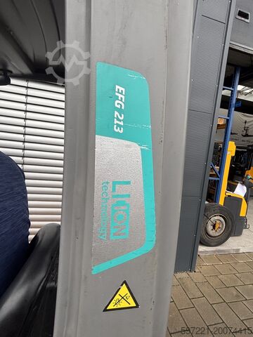 Electric - 3 wheels Jungheinrich EFG 213 Lithium ZVG+ Seitenschieber und Vorschubgabel