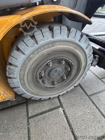 Electric - 3 wheels Jungheinrich EFG 213 Lithium ZVG+ Seitenschieber und Vorschubgabel