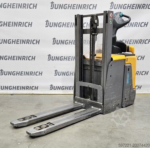 Pallet Stackers Jungheinrich ERD 220KP