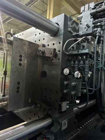 Spritzgießmaschine Sumitomo Demag Systec 350/720-2300