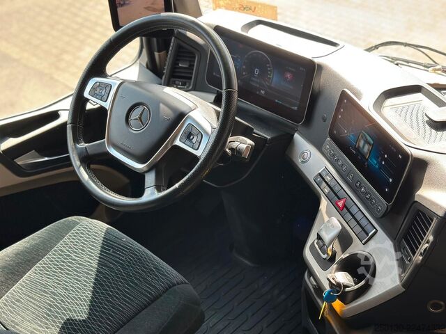 Standard tractor unit MERCEDES-BENZ Actros 1851 GigaSpace 4x2 BL / MIRROR /RETARDER/