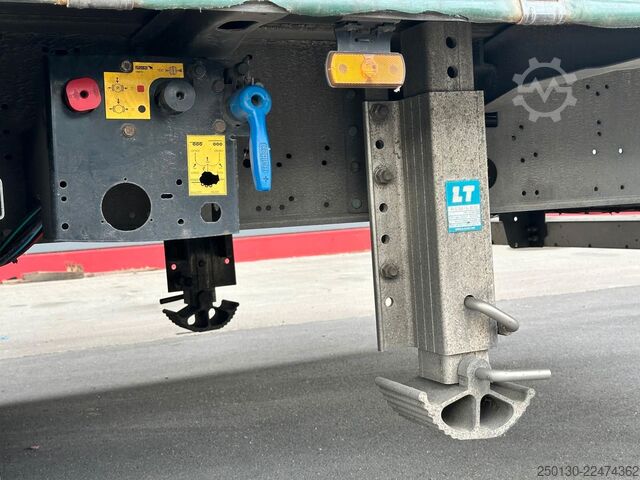 Open semitrailer with tarp SCHMITZ CARGOBULL SCB*S3T MegaTrailer Curtainsider Edscha