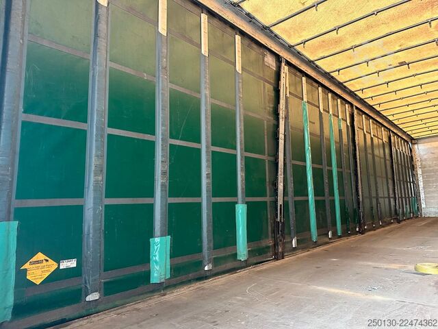 Open semitrailer with tarp SCHMITZ CARGOBULL SCB*S3T MegaTrailer Curtainsider Edscha
