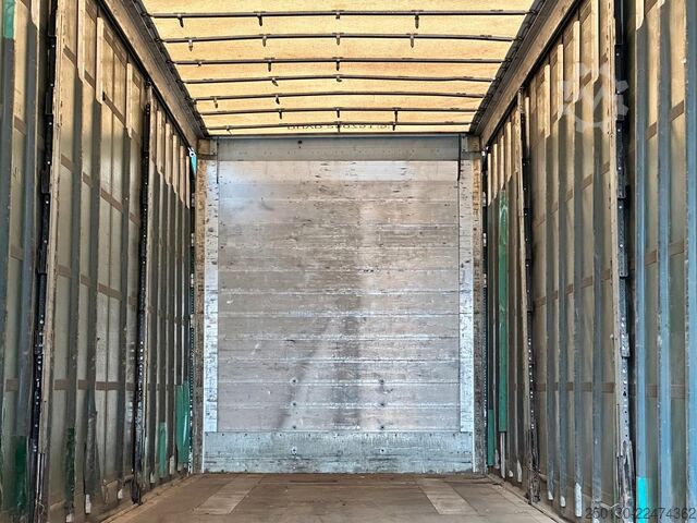 Open semitrailer with tarp SCHMITZ CARGOBULL SCB*S3T MegaTrailer Curtainsider Edscha