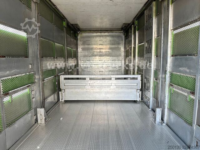 Cattle truck MAN TGX 26.440 6x2 3.Stock Cuppers, Lenk-/Lift