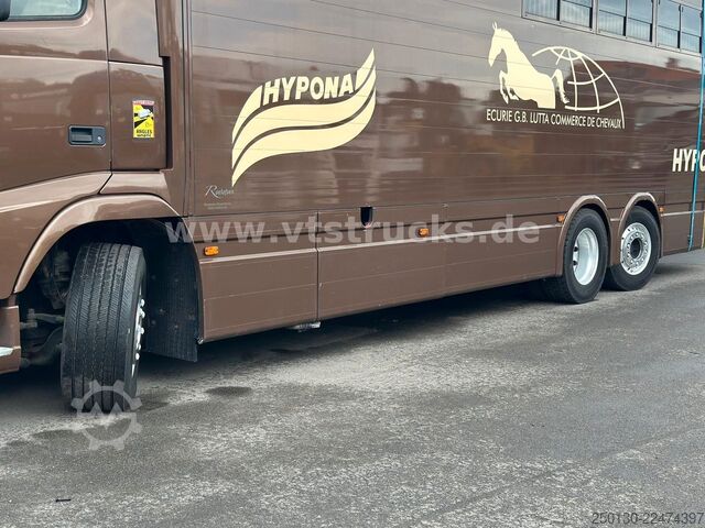 Cattle truck VOLVO FH 400 6x2 LL ROLOEFSEN Aufbau *verunfallt*