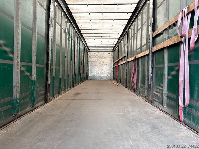 Open semitrailer with tarp SCHMITZ CARGOBULL SCB*S3T MegaTrailer Curtainsider Edscha