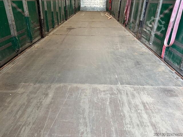 Open semitrailer with tarp SCHMITZ CARGOBULL SCB*S3T MegaTrailer Curtainsider Edscha