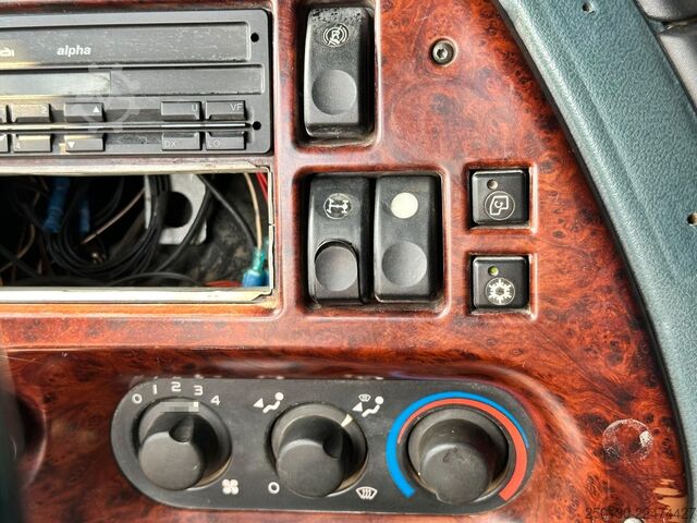 Standard tractor unit DAF XF 480 4x2 BL HYDRAULIK INTARDER KLIMA