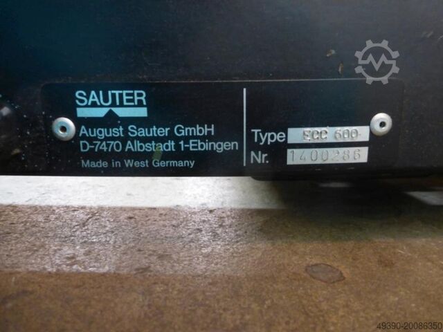 Platform scale – in need of repair SAUTER ECC 600