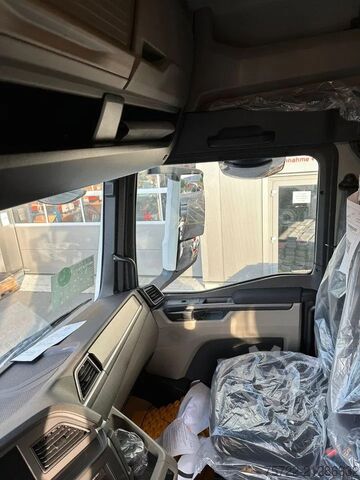 Chassis with cab MAN TGS 33.520 6x4 BL 4200mm Sofort Verfügbar