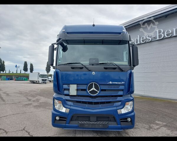 Swap body with box structure MERCEDES-BENZ Actros 5 distribuzione 25 6x2 - Actros 5 distribuzione 2545 L 6x2