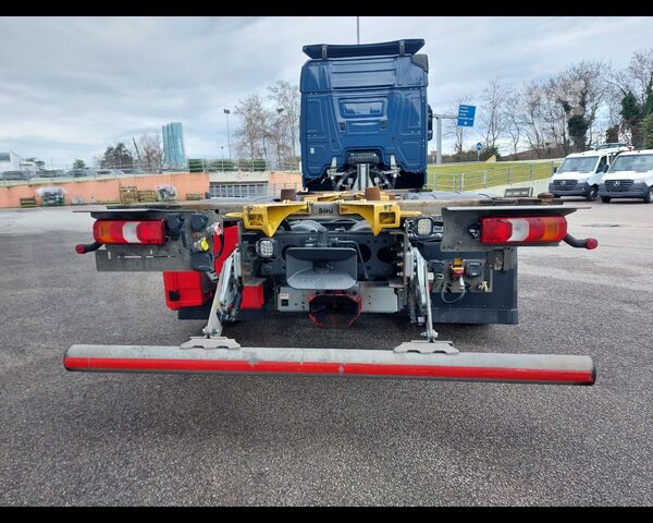 Swap body with box structure MERCEDES-BENZ Actros 5 distribuzione 25 6x2 - Actros 5 distribuzione 2545 L 6x2