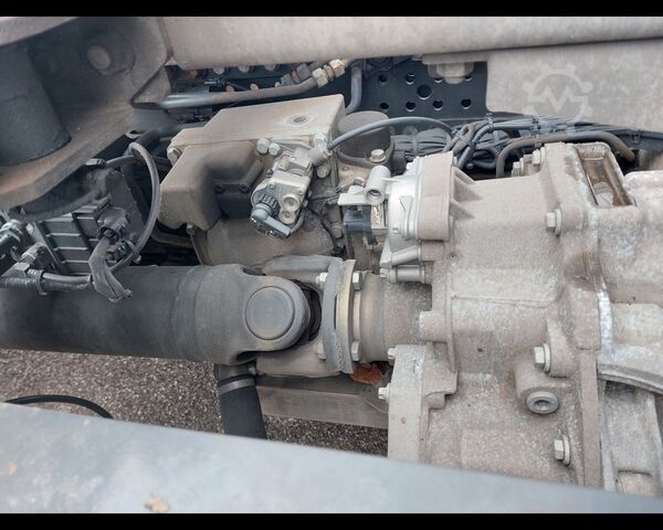 Swap body with box structure MERCEDES-BENZ Actros 5 distribuzione 25 6x2 - Actros 5 distribuzione 2545 L 6x2