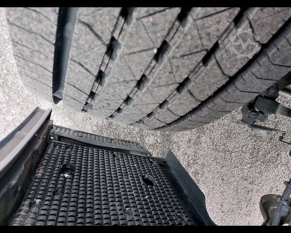 Swap body with box structure MERCEDES-BENZ Actros 5 distribuzione 25 6x2 - Actros 5 distribuzione 2545 L 6x2