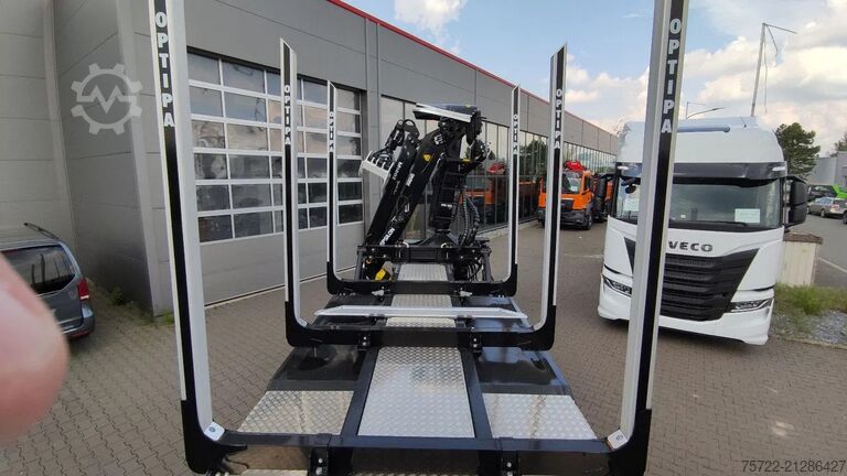 Timber transporter Scania R590 6x4 Kurzholz TAJFUN LIV oder EPSILON