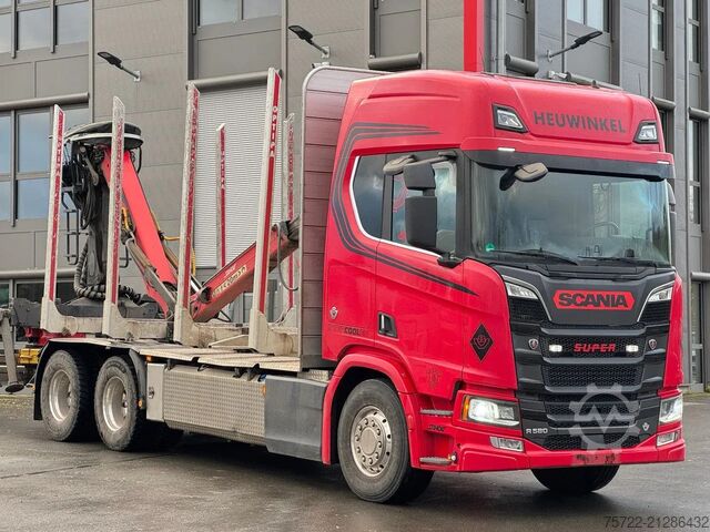 Holztransporter Scania R580 6x4 Kurzholz LKW mit Epsilon M12Z 83