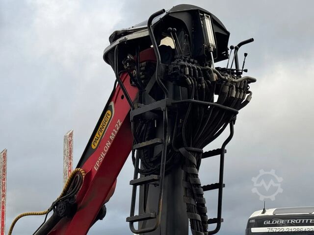 Holztransporter Scania R580 6x4 Kurzholz LKW mit Epsilon M12Z 83