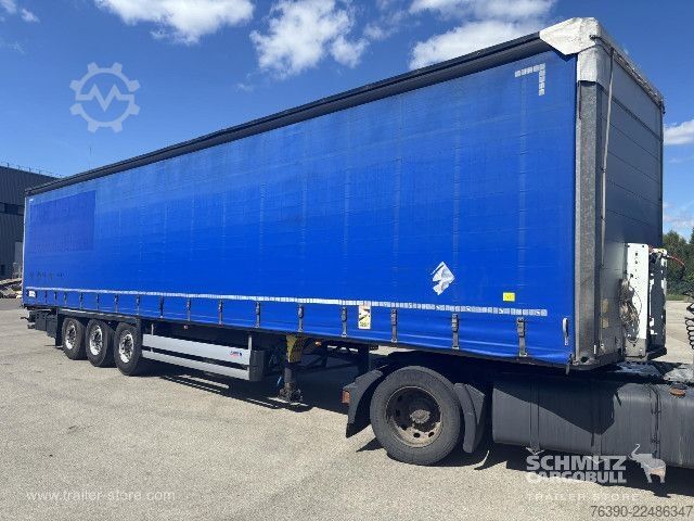 Auflieger mit Pritsche & Plane Schmitz Cargobull Semitrailer Curtainsider Standard