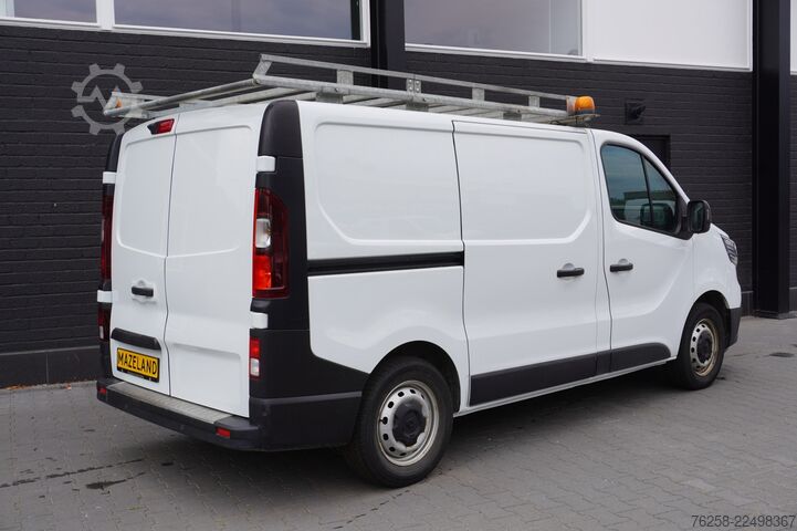 Delivery van Renault Trafic 2.0 Blue dCi 130PK EURO 6 - Airco - Navi...