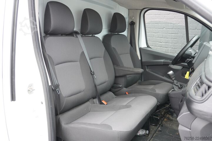 Delivery van Renault Trafic 2.0 Blue dCi 130PK EURO 6 - Airco - Navi...