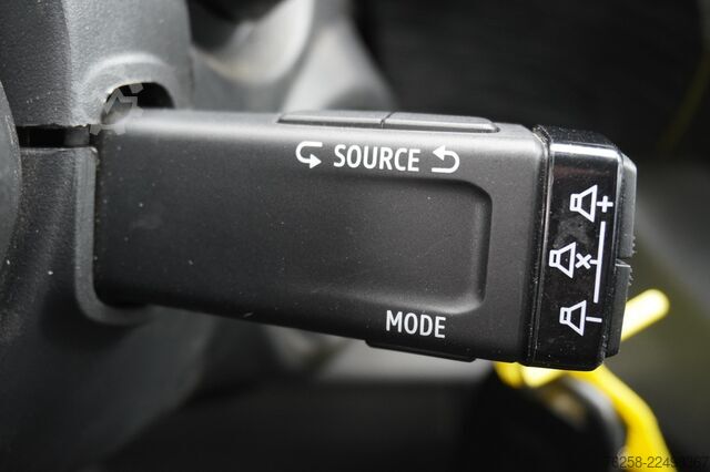 Delivery van Renault Trafic 2.0 dCi 130PK EURO 6 - Airco - Navi - Cr...
