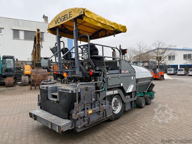 Wheeled asphalt paver Vögele Super 1203 Radfertiger