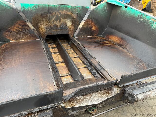 Wheeled asphalt paver Vögele Super 1203 Radfertiger