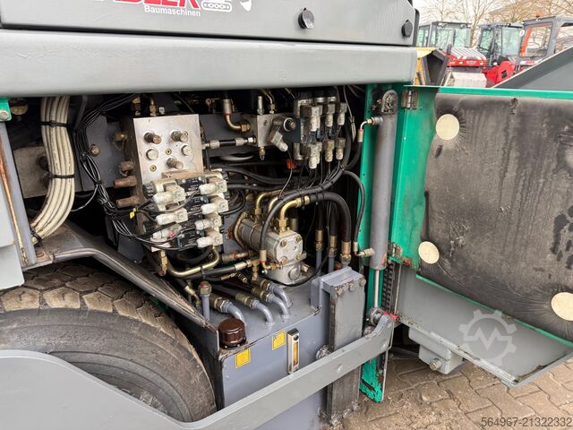 Wheeled asphalt paver Vögele Super 1203 Radfertiger