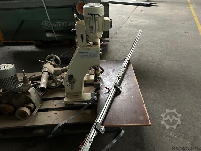 Topfbandbohr- und Einpreßmaschine Ganne 192 Ganne 192