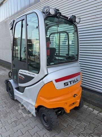 Electric 4-wheel forklift Still RX60-25