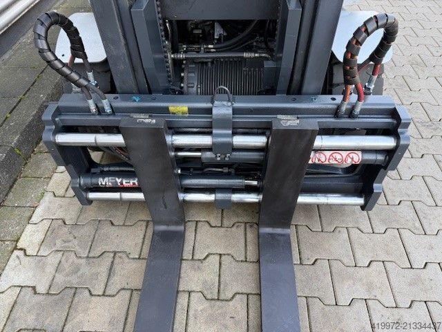 Electric 4-wheel forklift Still RX60-25