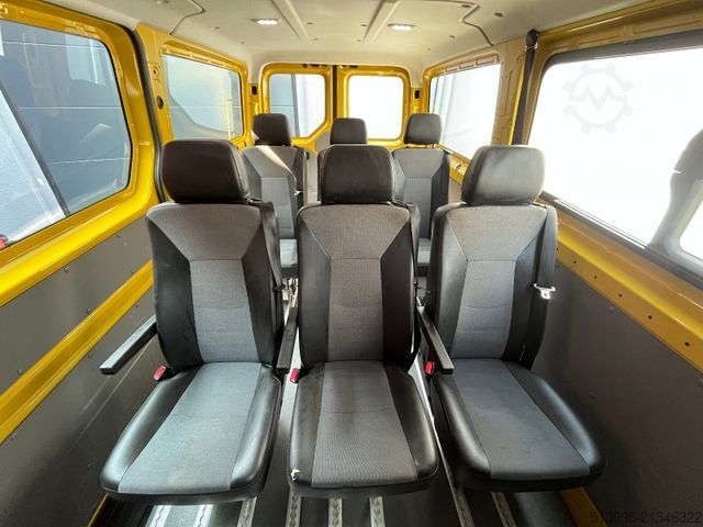 Kleinbus VOLKSWAGEN CRAFTER 2.0TDI 8 SITZE TEMPOMAT KLIMA AHK 1.HAND