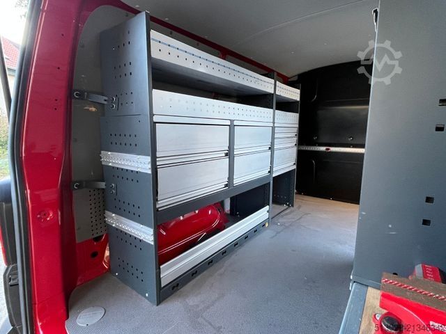 Kastenwagen VOLKSWAGEN T6.1 WÜRTH REGALSYSTEM KLIMA PDC