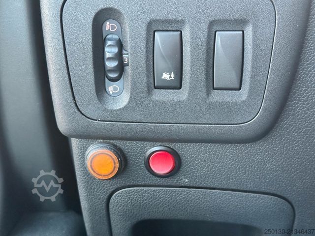 Autotransporter RENAULT Master 2.3 DCI Autotransporter