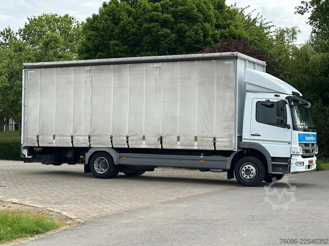 Koffer Mercedes-Benz Atego 1218 bakwagen met laadklep 2000kg!