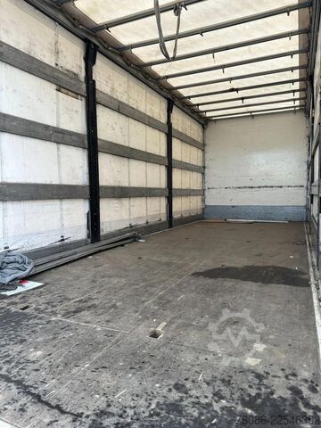 Koffer Mercedes-Benz Atego 1218 bakwagen met laadklep 2000kg!