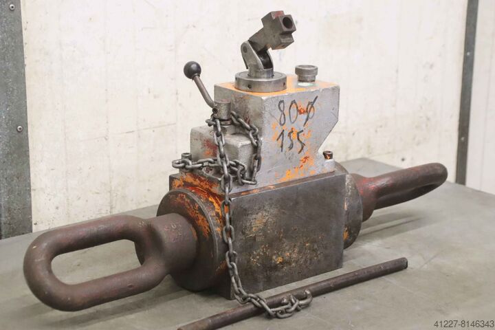 Hydraulic pulling cylinder 50 t Enerpac Hub 155 mm