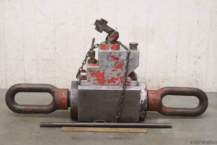 Hydraulic pulling cylinder 50 t Enerpac Hub 155 mm