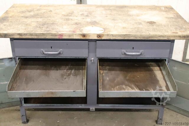 Werkbank unbekannt 1500/800/H840 mm