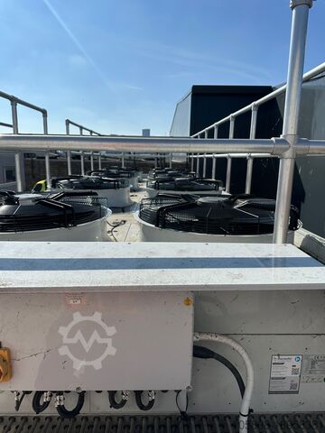 Spiral freezer CO2 fridge plant - unused Advansor / Space Engineering CO2 refrigeration plant