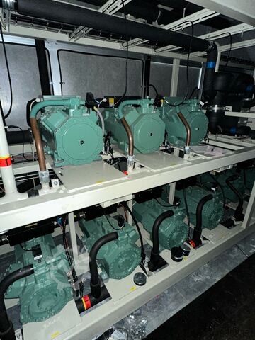 Spiral freezer CO2 fridge plant - unused Advansor / Space Engineering CO2 refrigeration plant