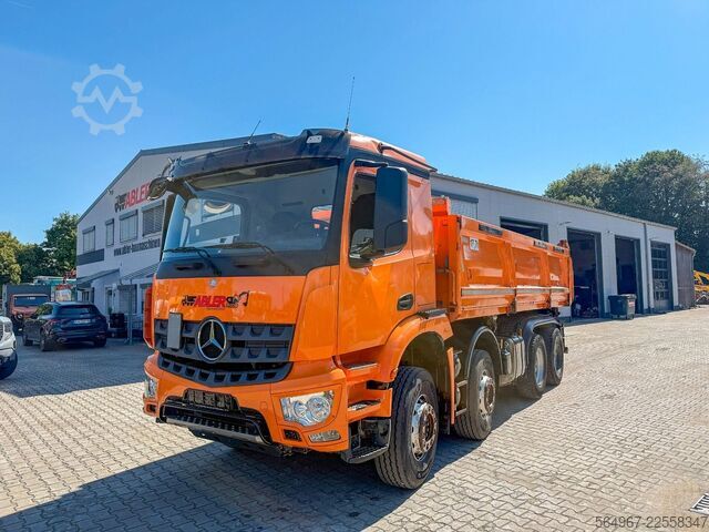 Three-sided tipper truck MERCEDES-BENZ Arocs 3243 3.S.K Motorschaden