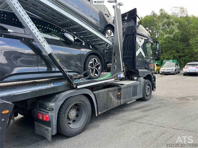 Standard tractor Mercedes-Benz 2046LS