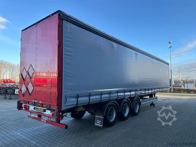 Sliding tarpaulins Pacton nieuwe zeilen / alu zijborden + planken / hardh...