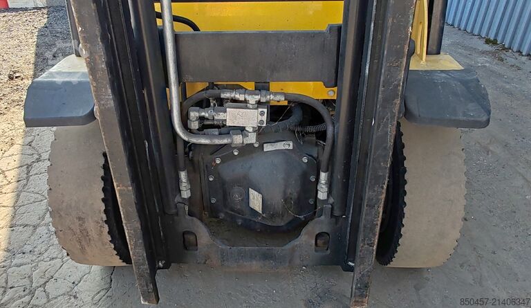 LPG Forklifts Yale GLP25VX
