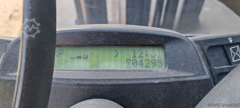 LPG Forklifts Yale GLP25VX