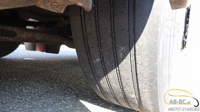 Motor coach MERCEDES-BENZ Integro 49 Sitze EURO 5