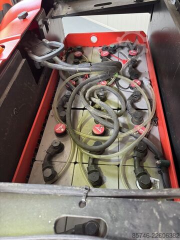 V 10 / * DOPPELTE Lenkung !! LINDE V 10 /  * DOUBLE steering !!